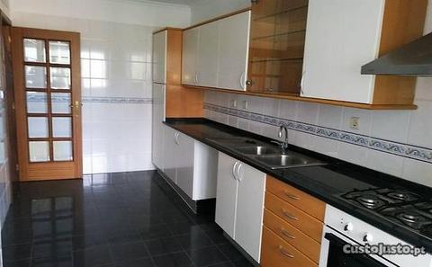 [5920] Apartamento T4 ,São Martinho- Funchal