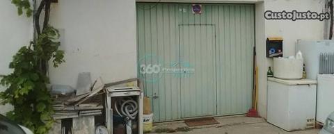 Garagem em box - 25m2 - Olhão - EUR16.000