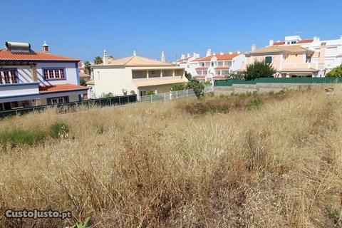 Terreno com 380m2 Vale de Lagar Portimão