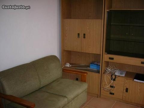 Simpático apartamento T2 mobilado em Alcantara
