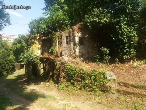 Casa rural para restaurar em Aboim