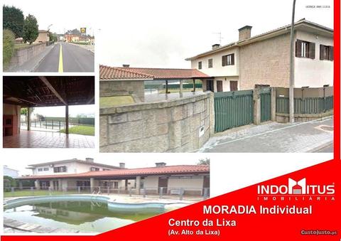 Moradia centro da Lixa com piscina