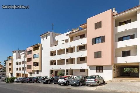 Apartamento T1, zona central de Albufeira