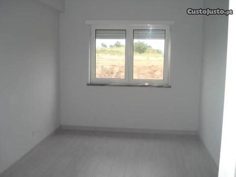 Apartamento T 2 ao Mercado 2 de ABRIL / SETÚBAL