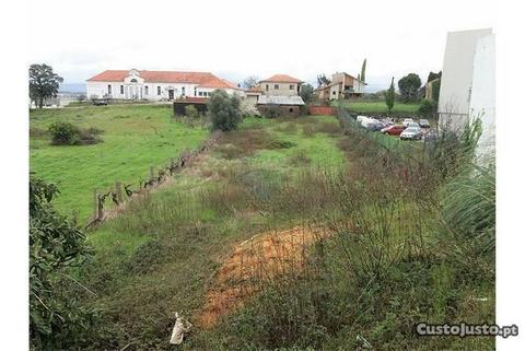 Terreno com viabilidade de construção