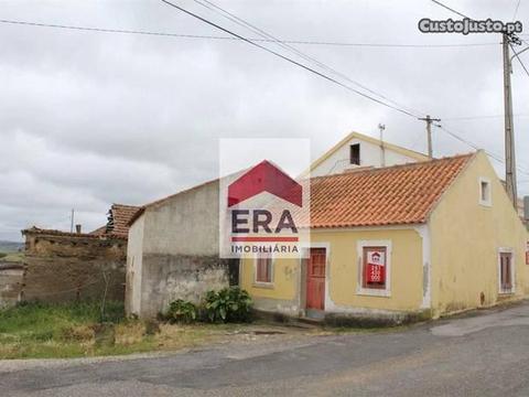 Moradia Para Restaurar, 2 Quartos, Lourinhã, Areia