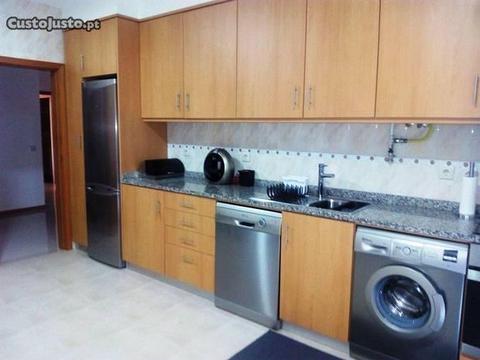 T4+1 a poucos metros da praia