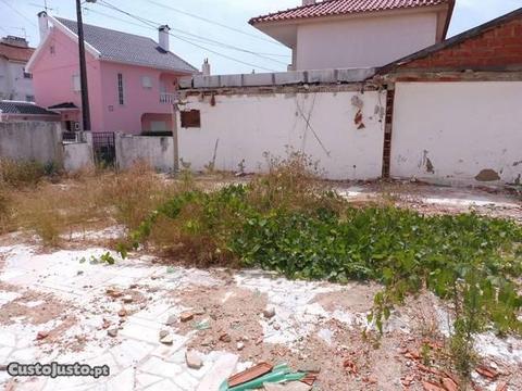 Lote De Terreno - Moradia - Mato Cheirinhos