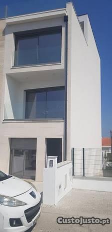 034_T4 Moradia Caxinas