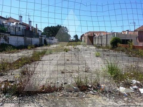 Terreno Urbano com 3.300 m²,destinado a construção