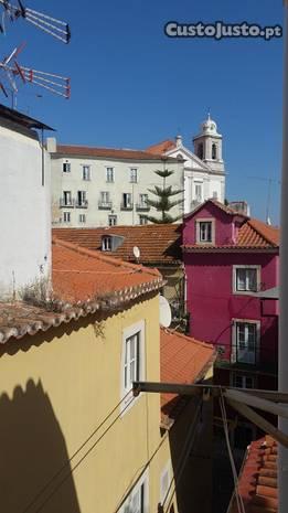 Apartamento T2 em Bom Estado - Alfama