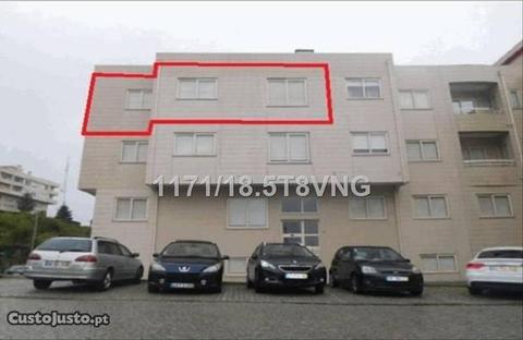 Apartamento T2 Ultimo piso em Santo Ovideo