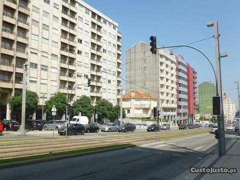 T4 com terraço na Avenida da Républica em Gaia