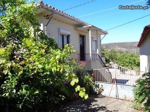 Casa ideal para férias,junto a praia fluvial