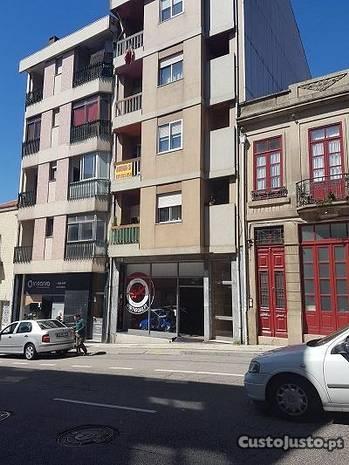 Ref.2642 T1 na Rua de Camões Porto