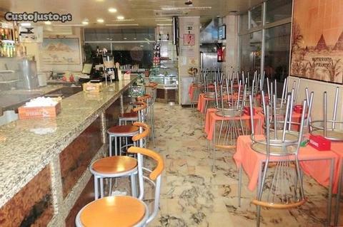 Pastelaria / Restauração em Massamá