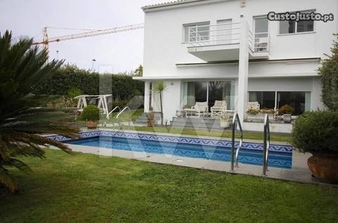 Moradia T3 c/ piscina Av da Boavista (Aviz)
