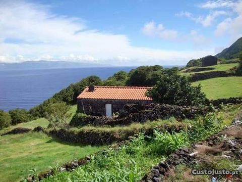 Casa Rústica, remodelada na Ilha do Pico, Açores