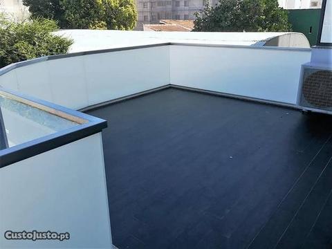 T1 K com terraço novo no Porto
