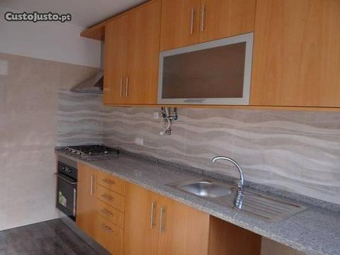 [5347] Apartamento T2 remodelado em Santo André