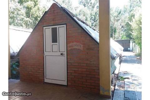 Edifício para exploração de cunicultura