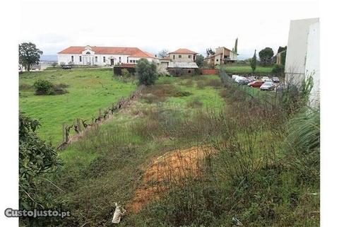 Terreno com viabilidade de construção