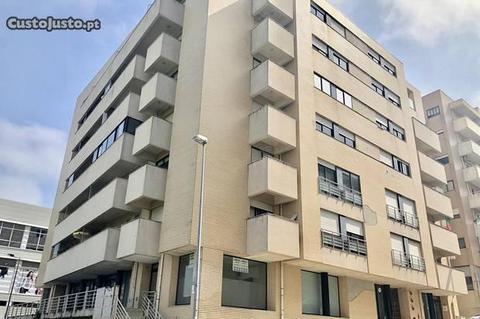 Apartamento T1+1 S. Vitor Braga (ARRENDADO)