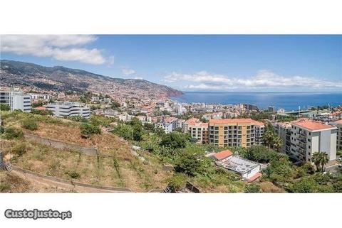 Terreno para construção - Funchal - 4368 m2