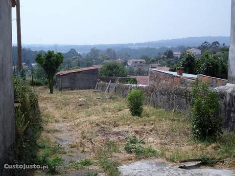 Moradia Bifamiliar T3 Vila de Punhe