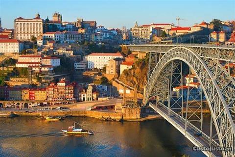 2 predios interligados Baixa do Porto