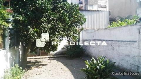 Refh3031 V3 c/Jardim e Garagem, Costa Cabral