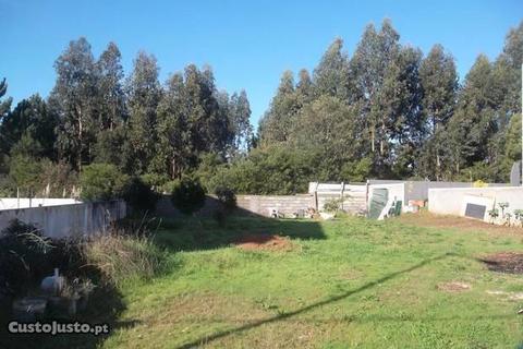 Terreno com 460m2 em Francelos