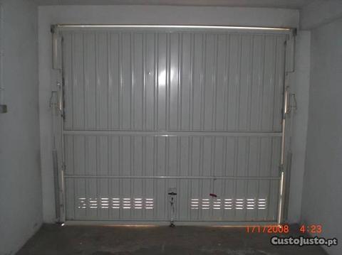 Garagem/ Arrecadação com 12 m2