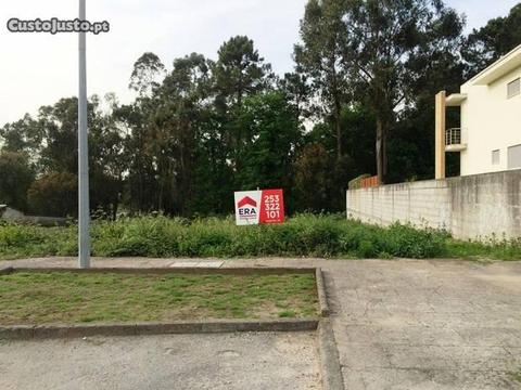 Terreno com 1289m2 Soutelo Vila Verde