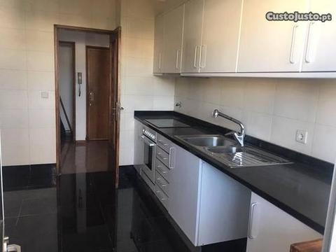 Refh3067 - T2 5min Metro Contumil/