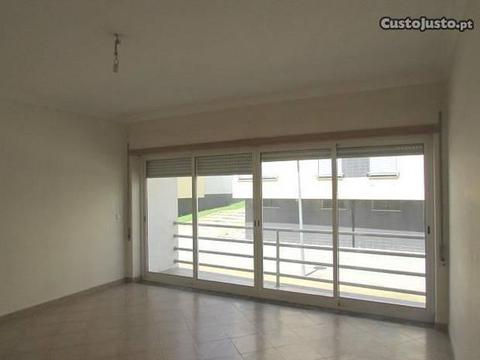 Apartamento T2 Qta. dos Pinheiros São Vicente
