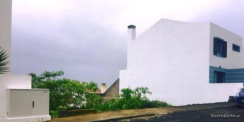 Lote - Ponta Delgada
