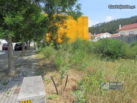 Terreno com 270m2 Cova Meadela Viana do Castelo