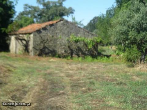 casa em granito poço electricidade 3600m2 terreno