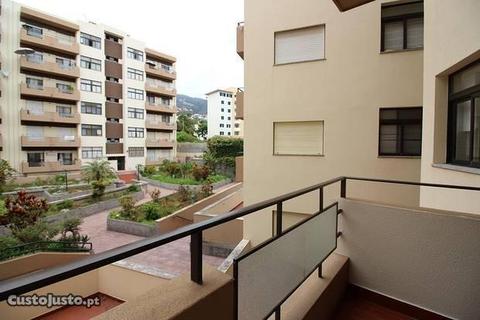 Apartamento T1 no Centro de Funchal