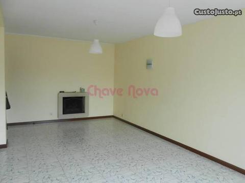 Apartamento T2 em Susão - Valongo