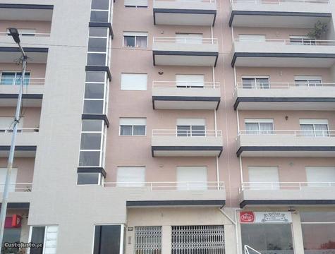 Apartamento Vila das Aves (centro)