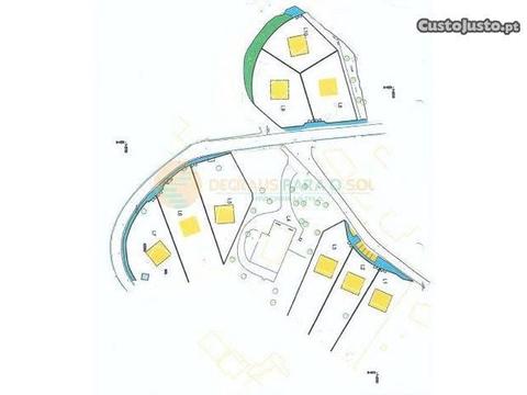 Lote para Construção de Moradia de 4 Frentes