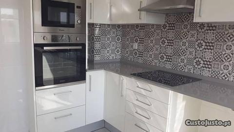 [6274] T2 na Amadora totalmente remodelado