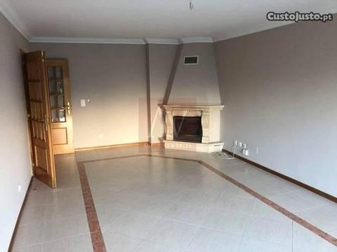 Apartamento T2 - Refª APA_638