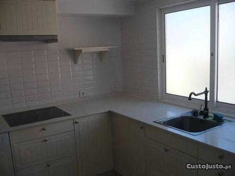 [6057] Apartamento T2+1 Centro do Montijo com logr