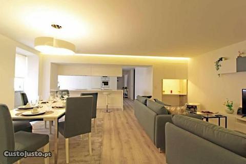 Apartamento T2 Centro Santa Maria Maior - VA-1210