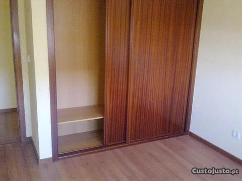 Apartamento T3 em Aradas!