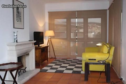 Apartamento T2 mobilado com charme em Coimbra