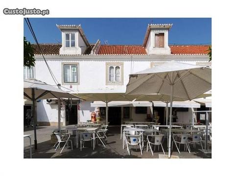 Restaurante na Praça Marquês Pombal